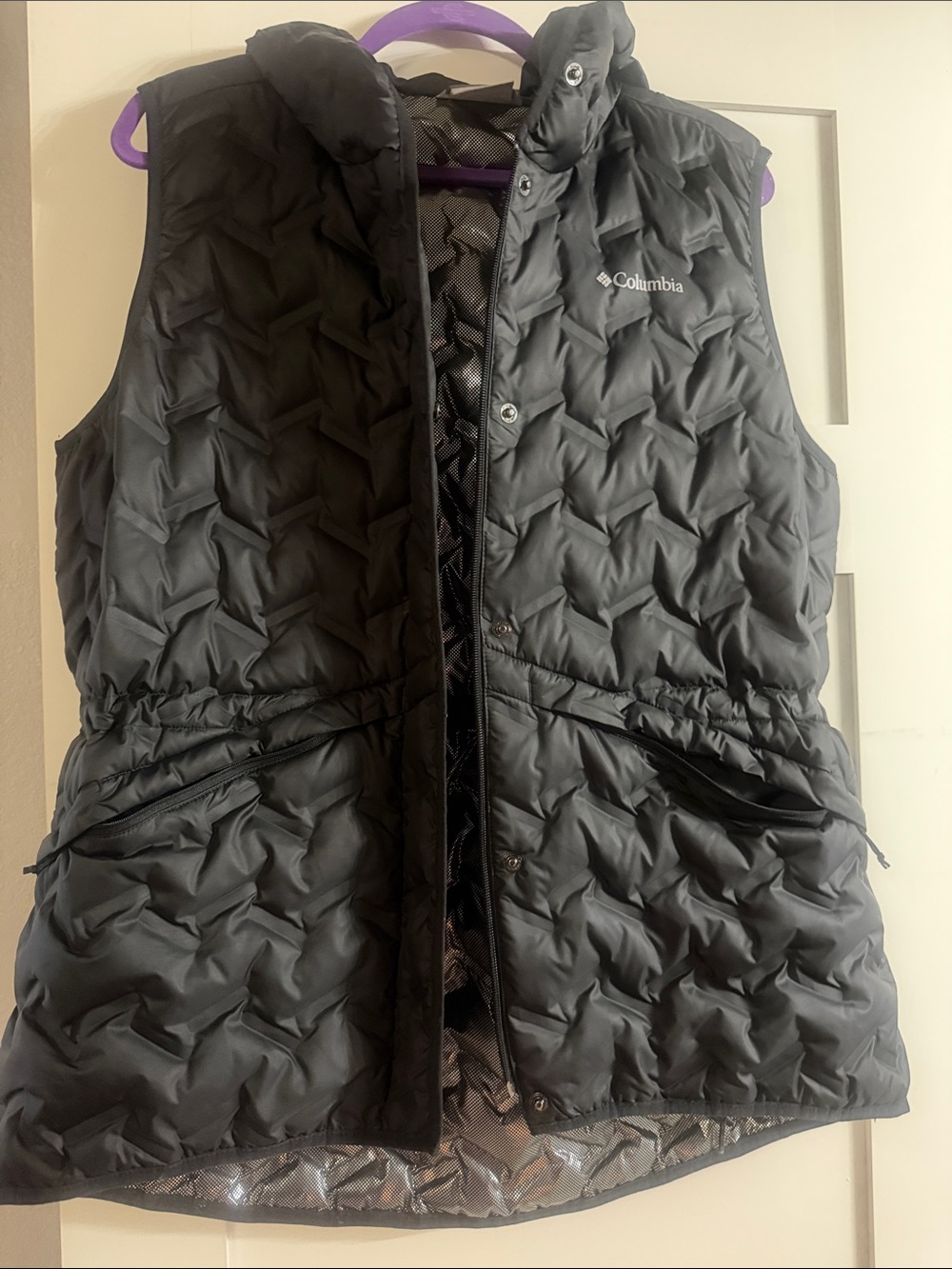 Columbia Black hooded insulated Quilted  Vest